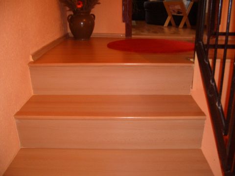 Obložení schodů plovoucí podlahou postup