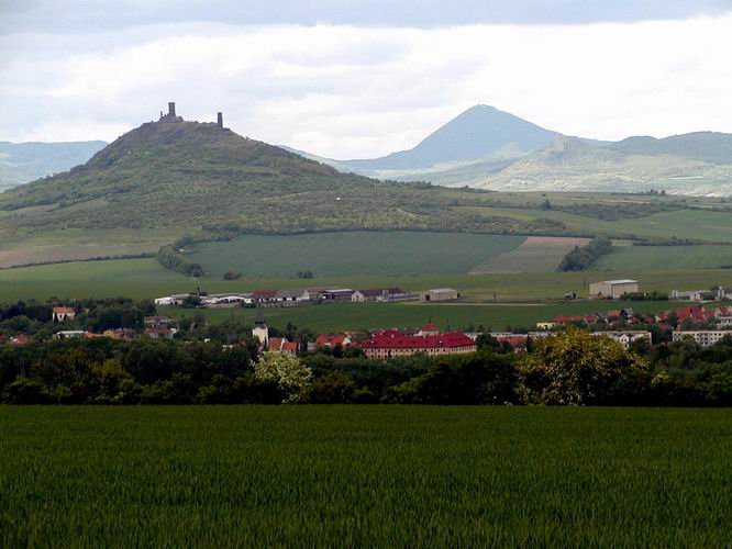 06 Libochovick zmek, Hzmburk a Mileovka