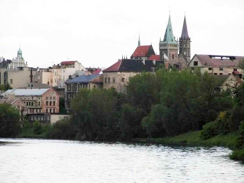 14 Po 22 km se objev znm panorama Kolna