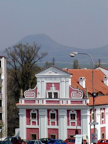 08 vyjdme k naemu prvnmu cli, kopci Oblku ( 509 m n m)