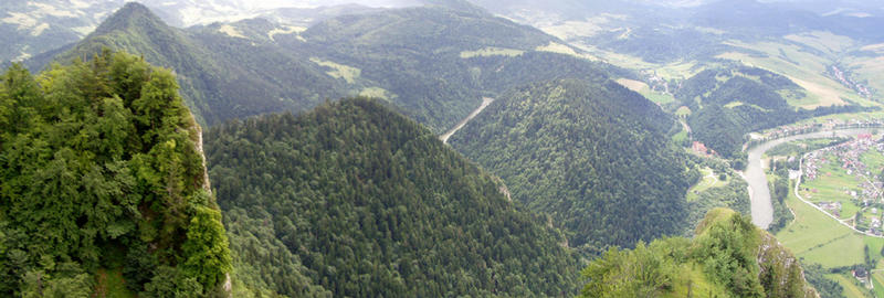 Panorama - Pieniny - pohled z vrcholu TRZY KORONY 982 m n. m.