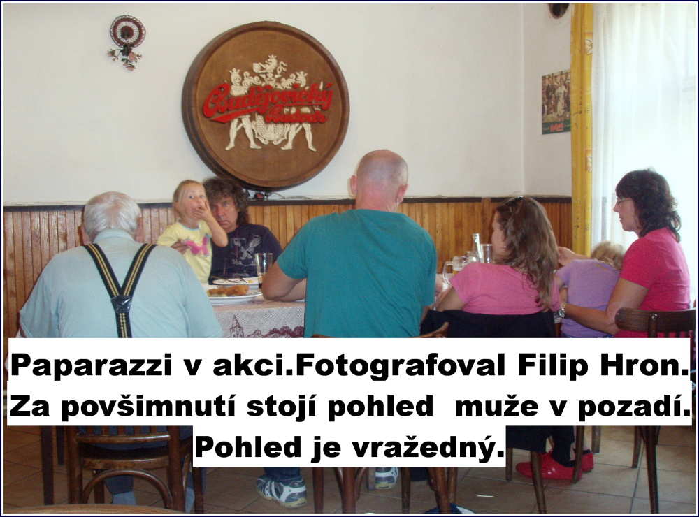 Pro se nechtj nechat fotografovat na akcch esk celebrity.Domnvaj se,e jim snmek vezme st due? Pot,co se minul tden pustil run do paparazziho Karel Roden s Davidem vehlkem,ns fotografovn paparazziho Filipa Hrona nijak neomezovalo.