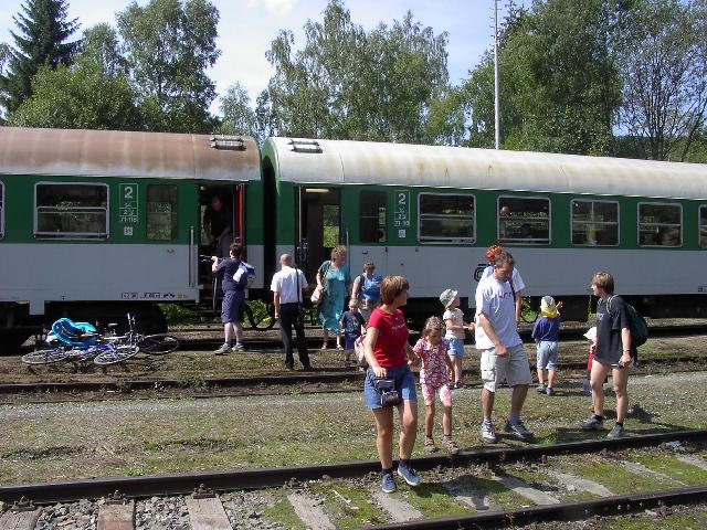 Vystupovn z vlaku na piku