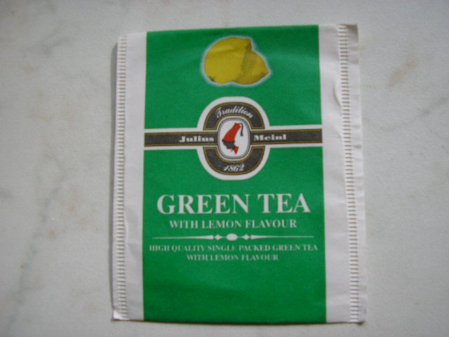 Green tea with lemon flavour