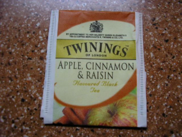 Apple, cinnamon + raisin