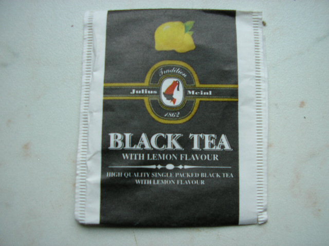 Black tea - lemon