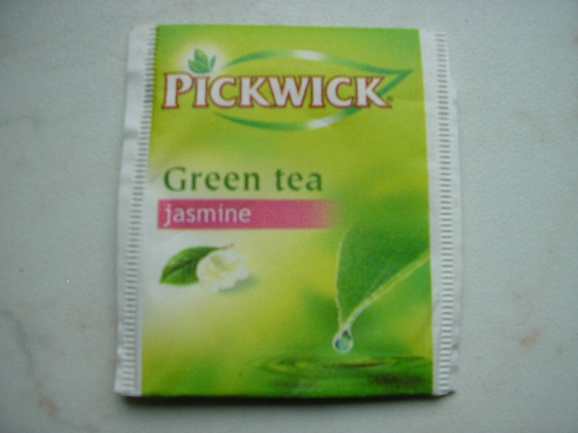 Green tea-jasmine-10721803