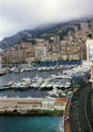 pstav v Monacu