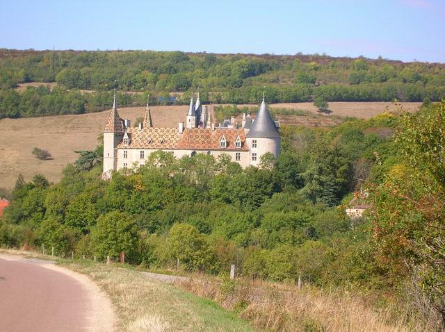 Chateau de Rochepot2