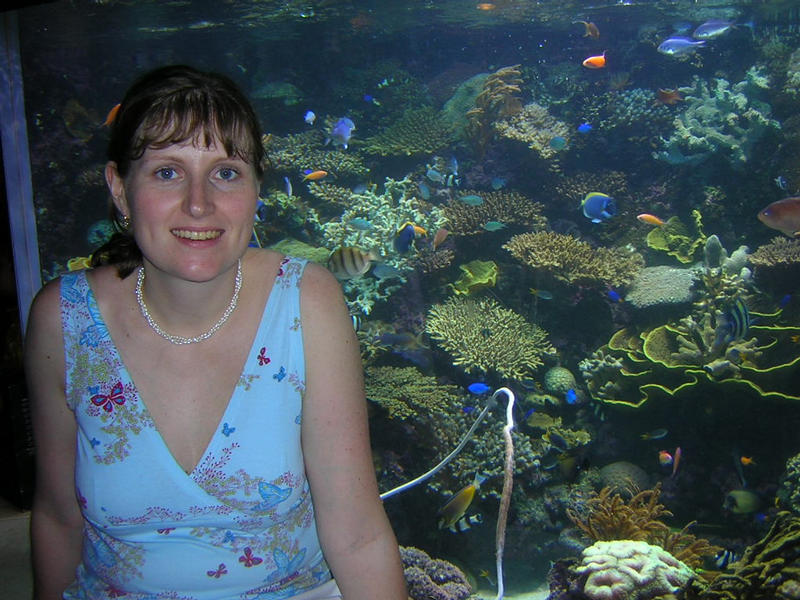 Zora in the middle of the fish, Underwater world Sentosa island