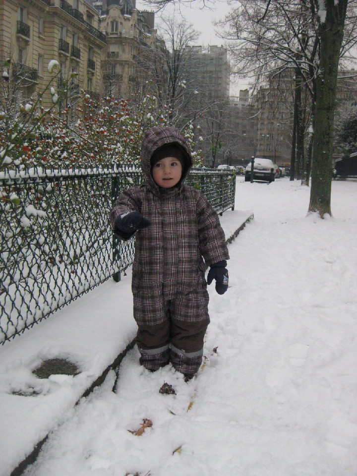 Sneh v Pari 4