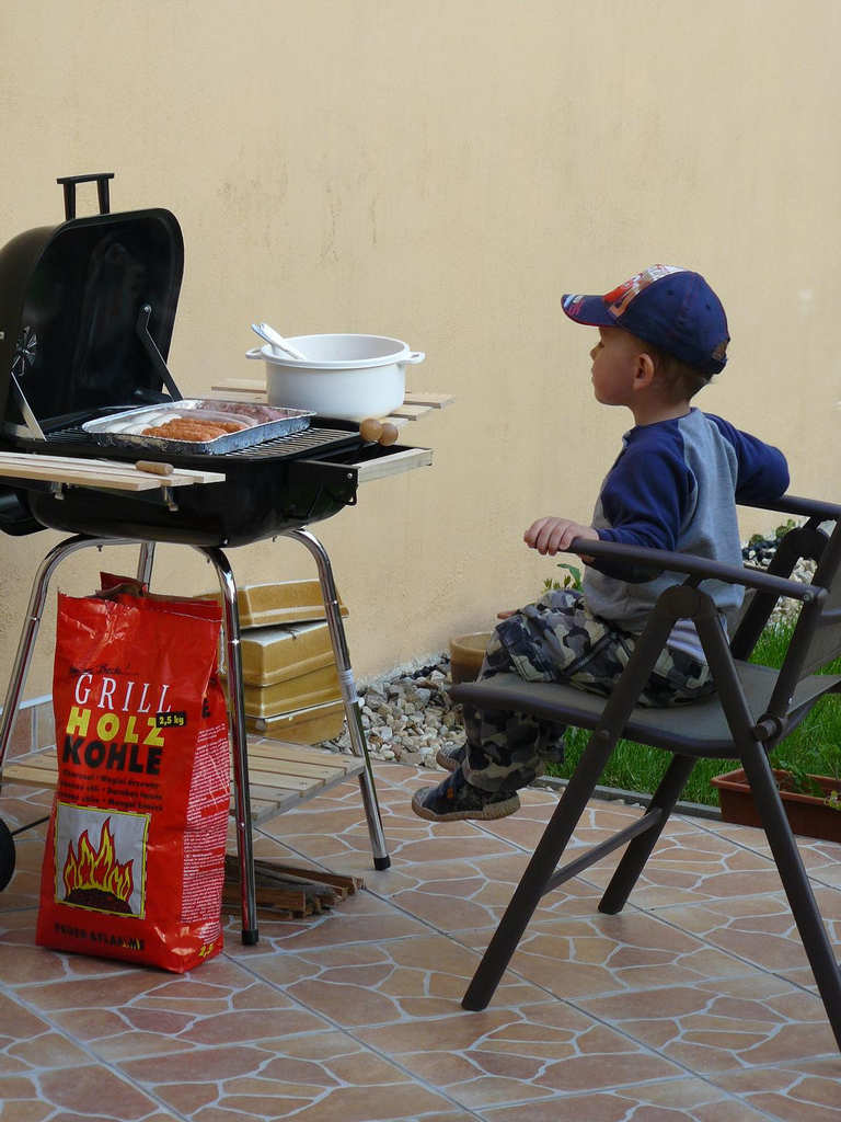 Max griluje :-) Kdy uz to bude ???