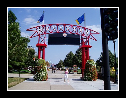 Navy Pier, brana k zabave a obchudkum pro turisty