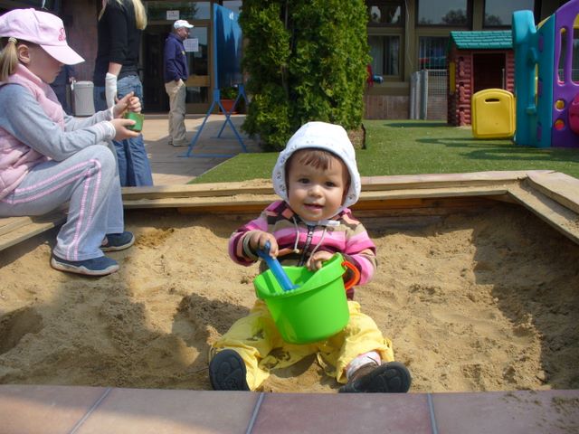 I love playing in sandpits