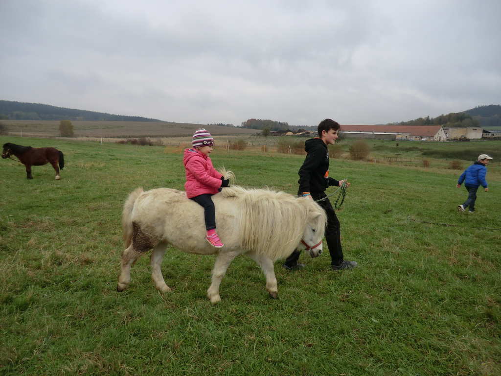 Vlet s babi a ddou do Zvtkova v Olen a na zmek Blatn za daky XI.