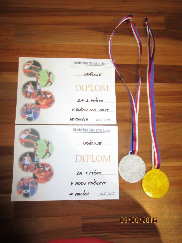 Fly medaile a diplomy ze kolnho atletickho dne - ikulka :-)