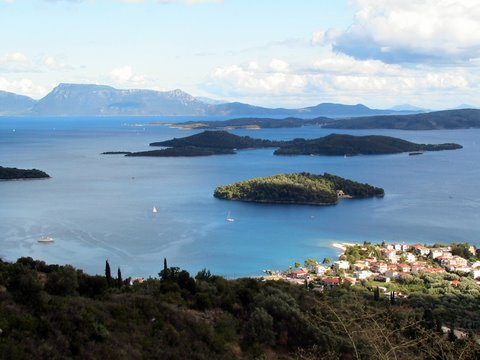 Okolo Nidri je spousta ostrvk