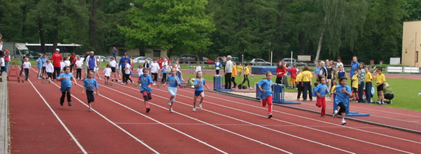 Sprint Terka,Viki,Tska,Elen,Ondra,Natlka,Kristnka,Adlka