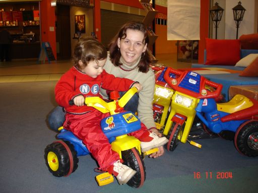 Lenka +Maruska na motorce