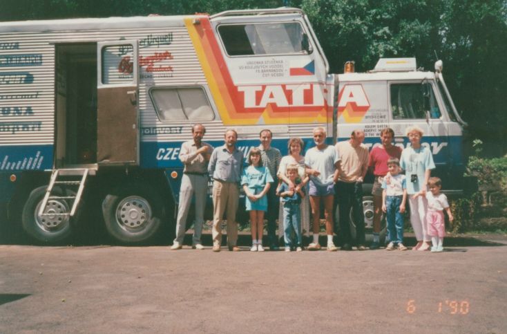 Tatra kolem sveta 89